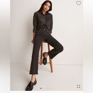 Madewell Women’s Petite Mid Rise Kick Out Jeans sz 24P Black